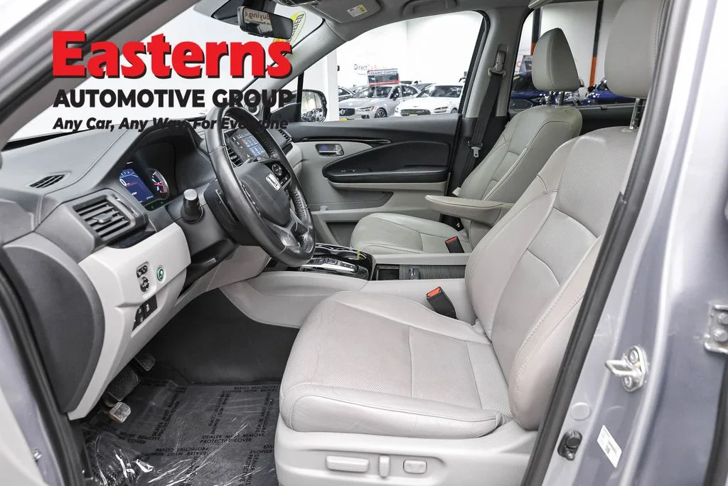 Used 2019 Silver Honda Elite image 14
