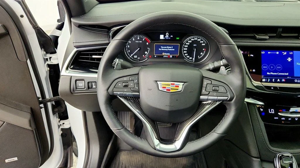 Used 2024 Crystal White Tricoat Cadillac AWD 4dr Sport w/ Six-Person Seating image 14