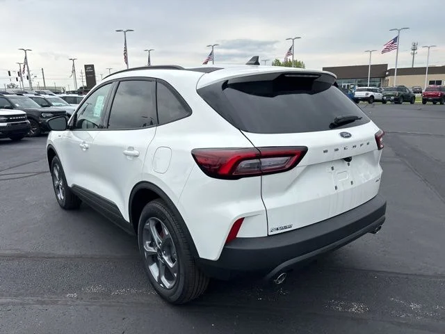 New 2026 Star White Metallic Tri-coat Ford ST-Line image 8