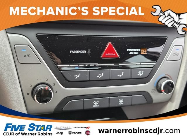 Used 2017 White Hyundai SE image 21