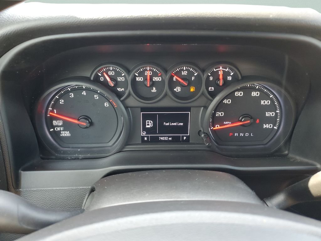 Used 2022 Silver Chevrolet Custom image 21