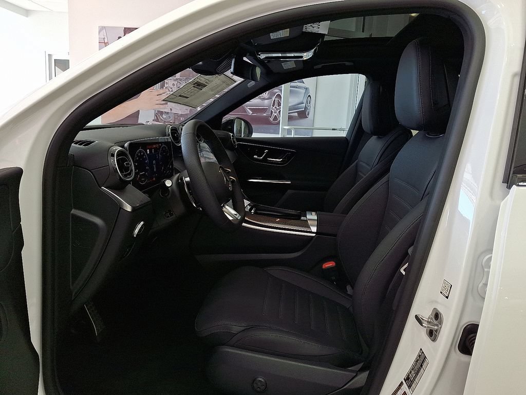 New 2025 Polar White Mercedes-Benz GLC 43 AMG® image 43