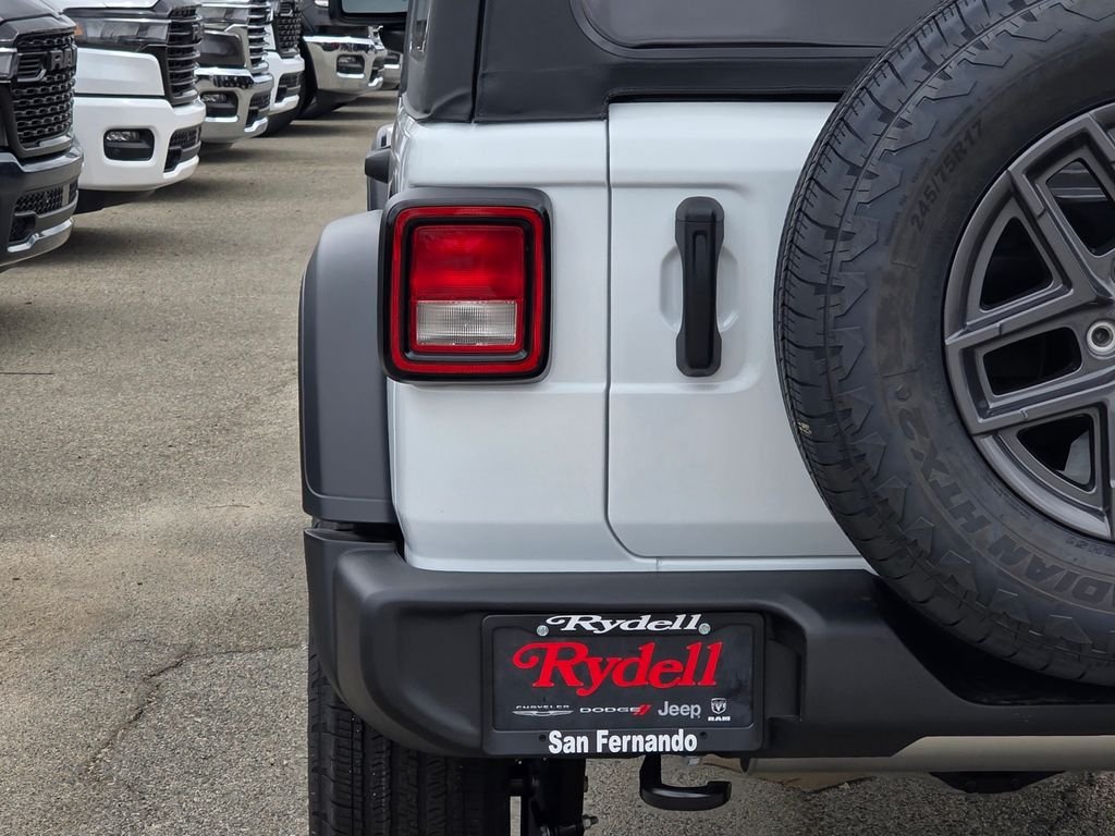 New 2026 Bright White Clear-Coat Exterior Paint Jeep Sport S image 6