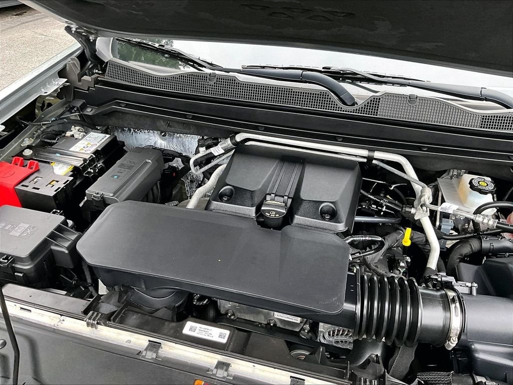 Used 2024 Sterling Gray Metallic Chevrolet Z71 image 36