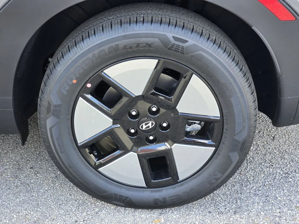 New 2026 Gray Hyundai SEL image 5