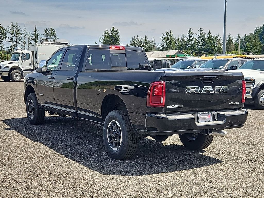 New 2026 Diamond Black Crystal Pearl-Coat Exterior Paint RAM Laramie image 5
