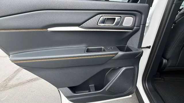 New 2026 Star White Metallic Tri-Coat Ford Tremor® image 47