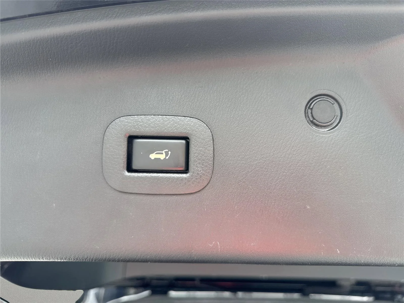 Used 2019 Super Black Nissan Platinum image 32