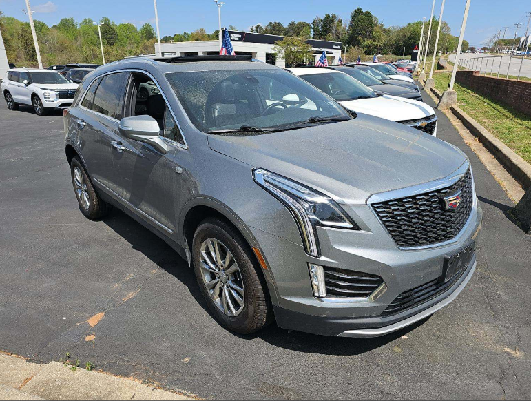 Used 2023 Silver Cadillac Premium Luxury image 4