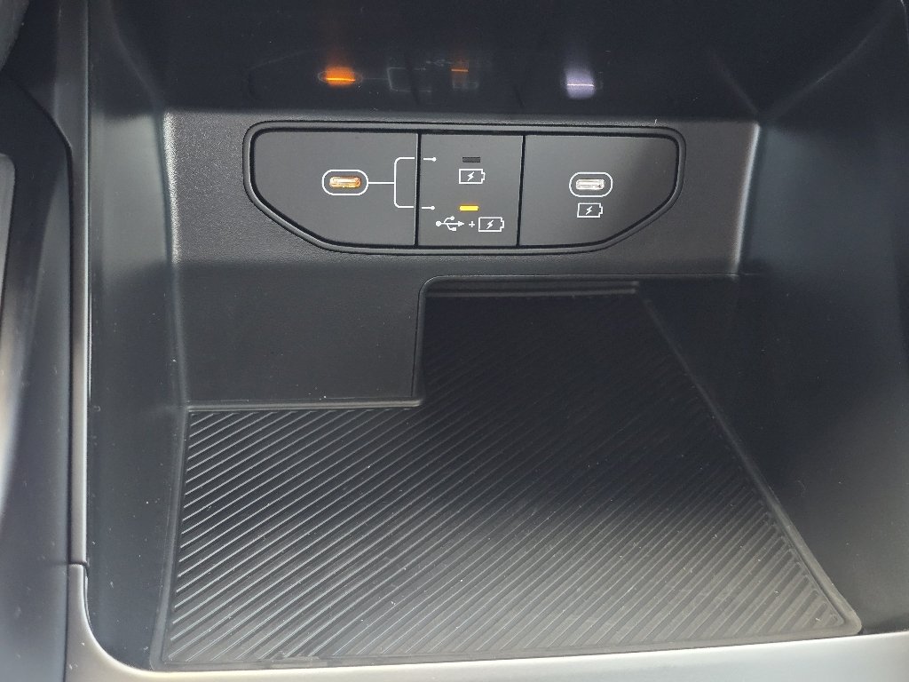 2026 Kia Sorento LX - Photo 11