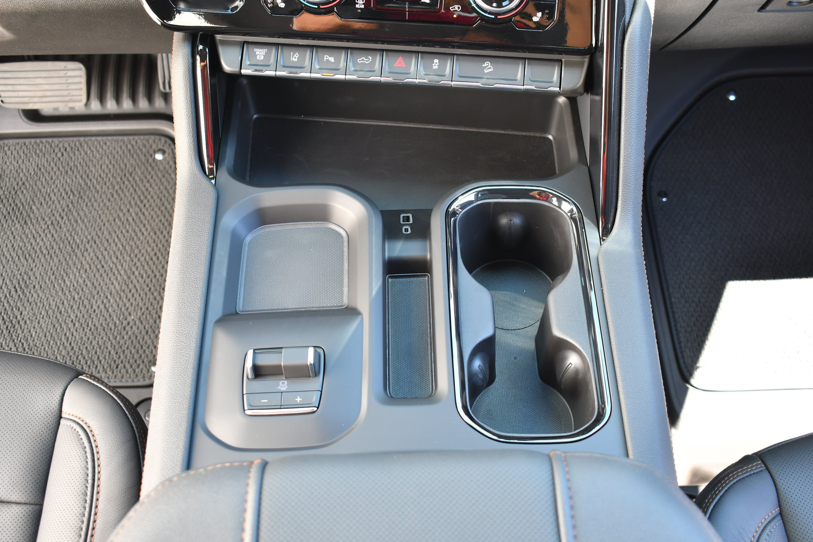 2026 GMC Sierra 2500HD AT4 - Photo 24