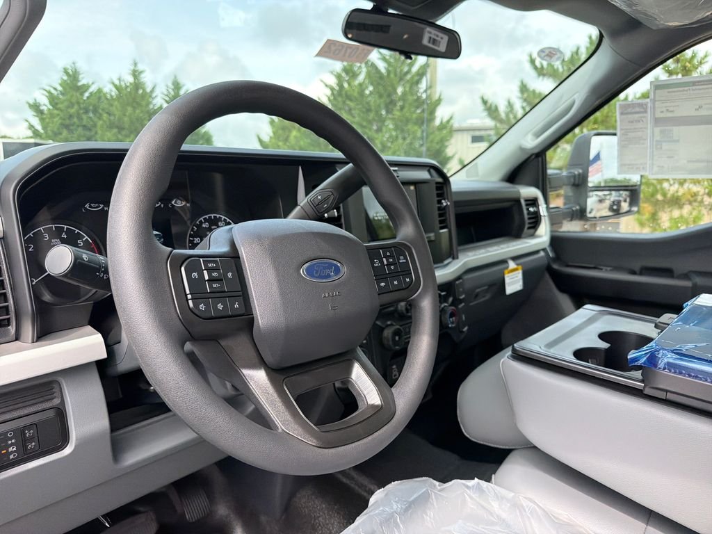 New 2026 Oxford White Ford F-350® XL image 16