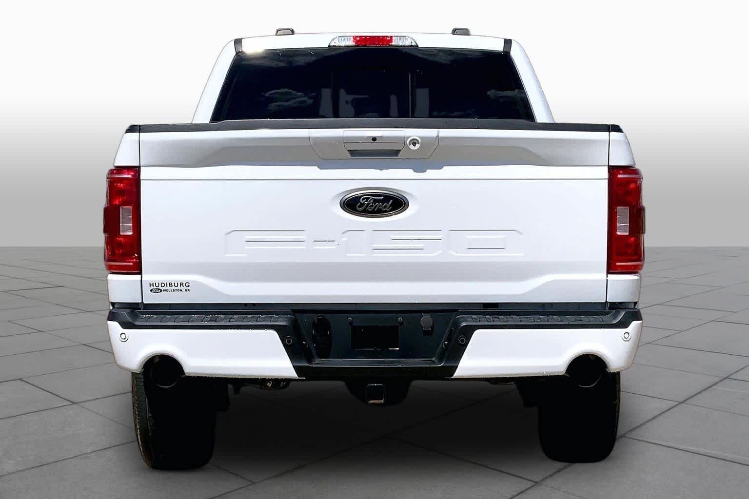 Certified Used 2023 Oxford White Ford XLT image 5