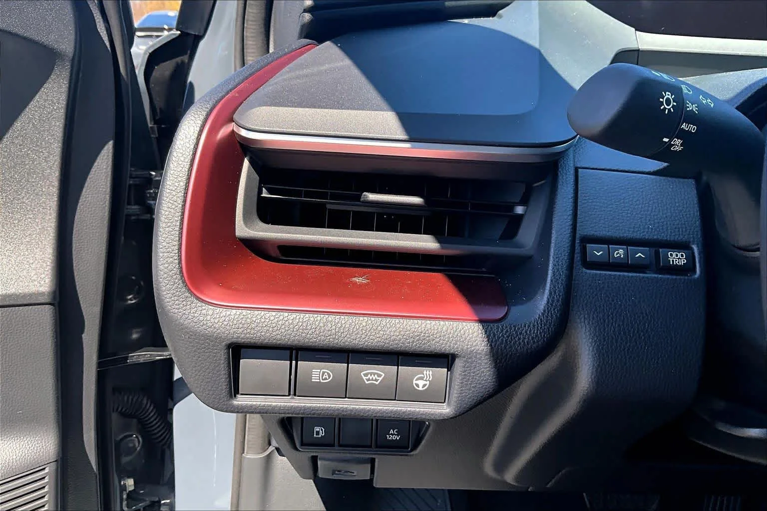 2026 Toyota Prius Plug-in Hybrid XSE - Photo 19