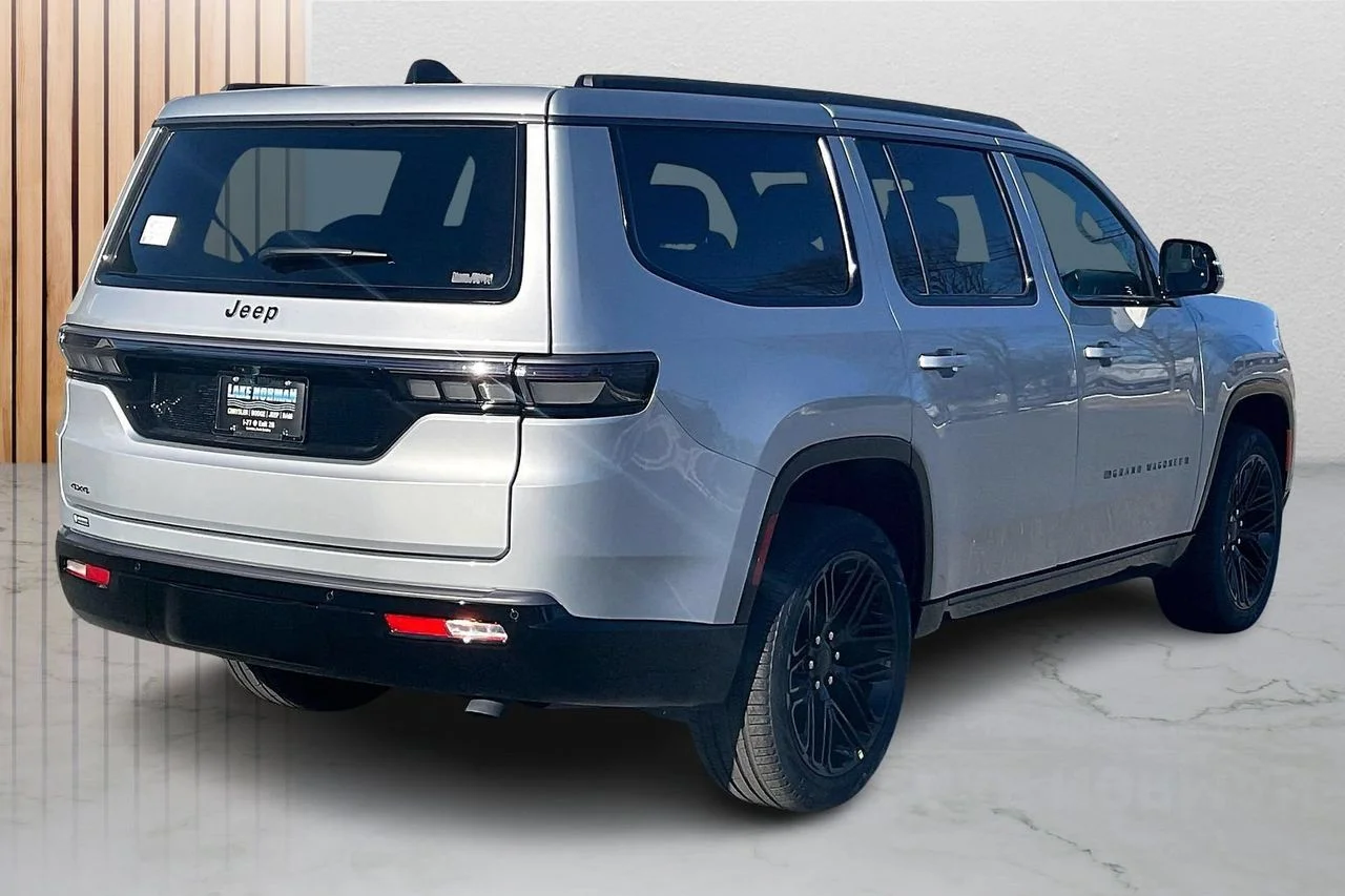 New 2026 Silver Zynith Jeep Limited Reserve image 8