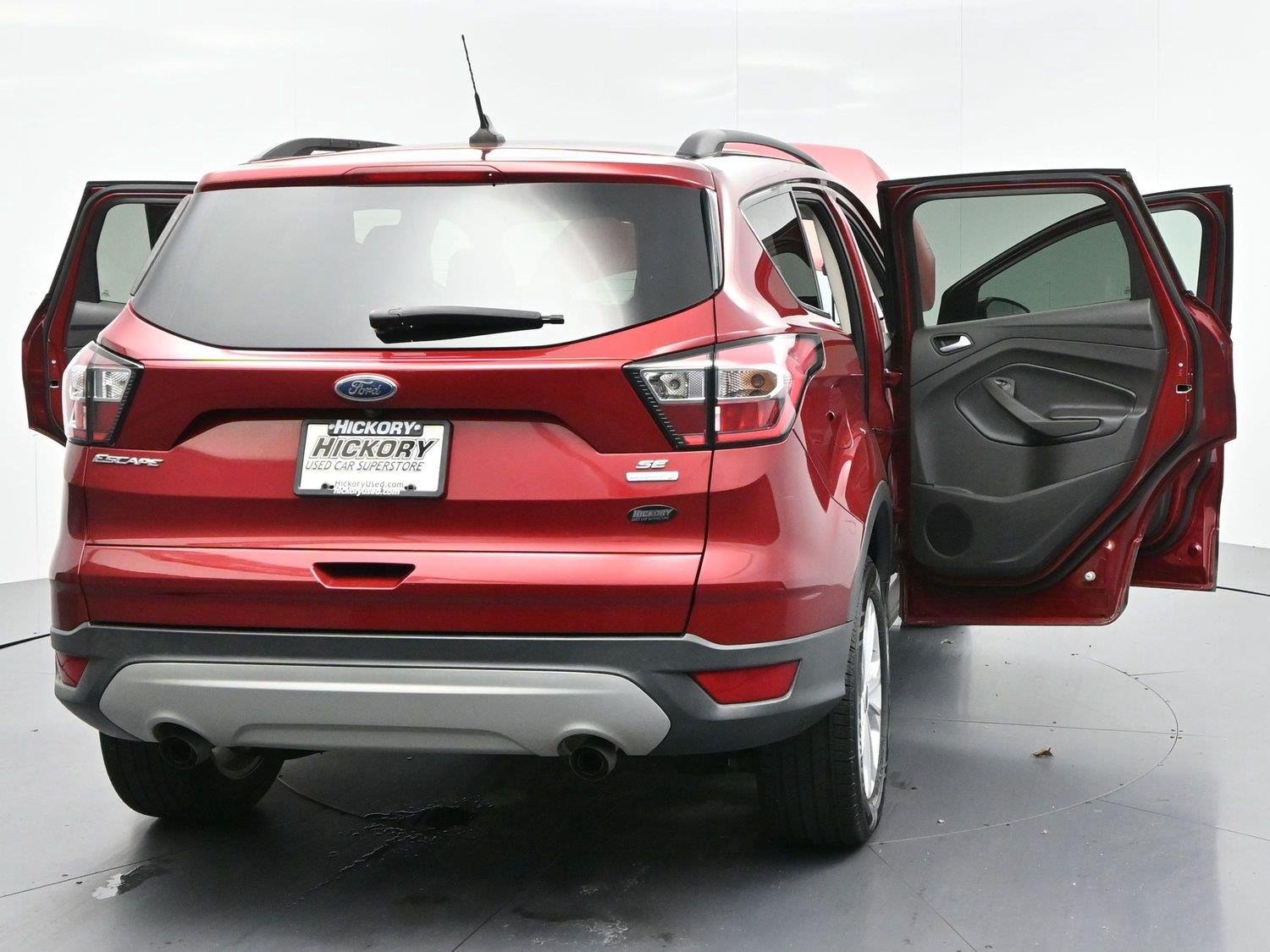 Used 2018 Ruby Red Metallic Tinted Clearcoat Ford SE image 37