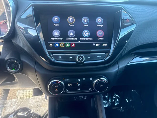 Used 2023 White Chevrolet LT image 17