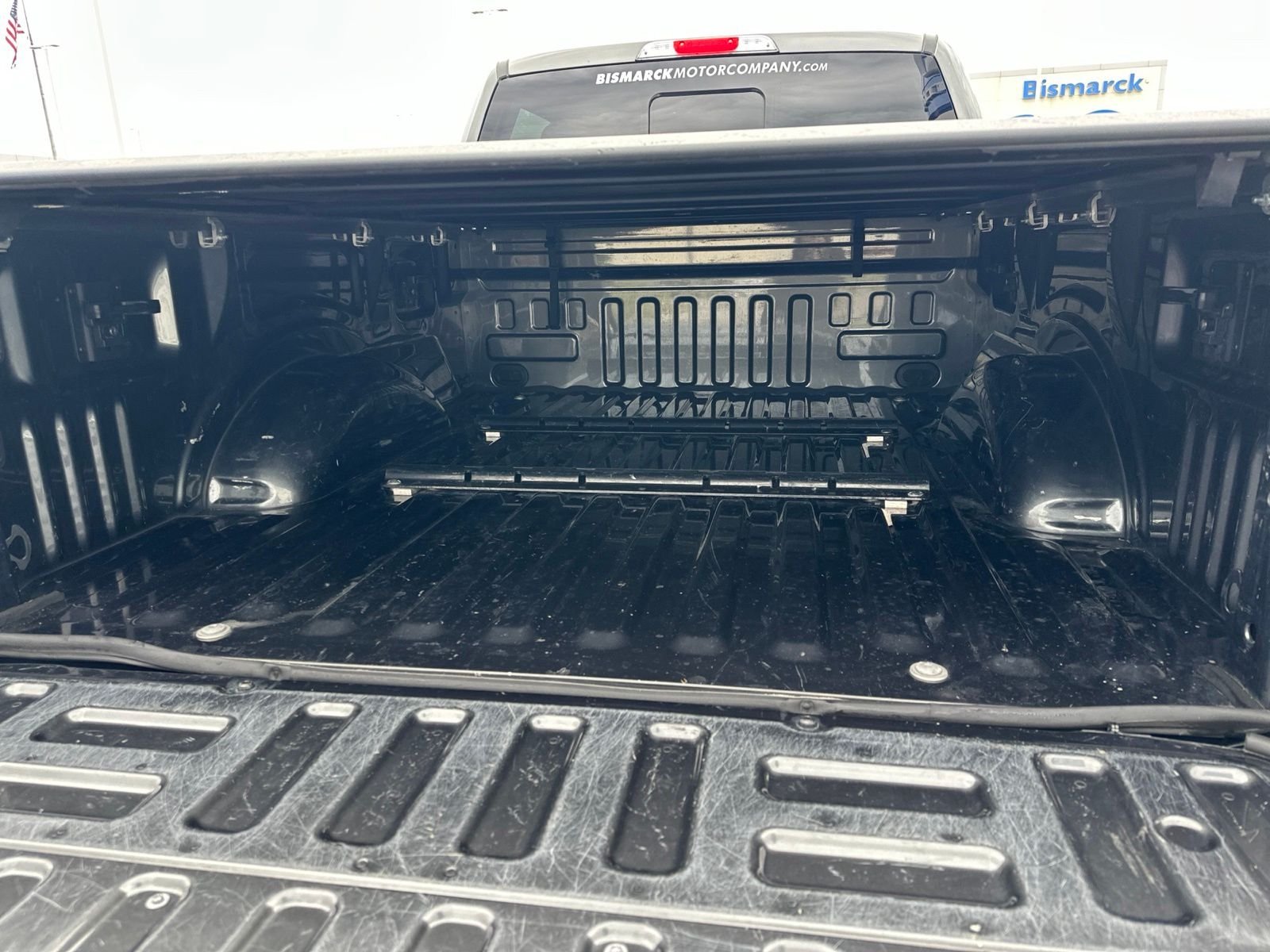Used 2019 Gray Ford Lariat image 32