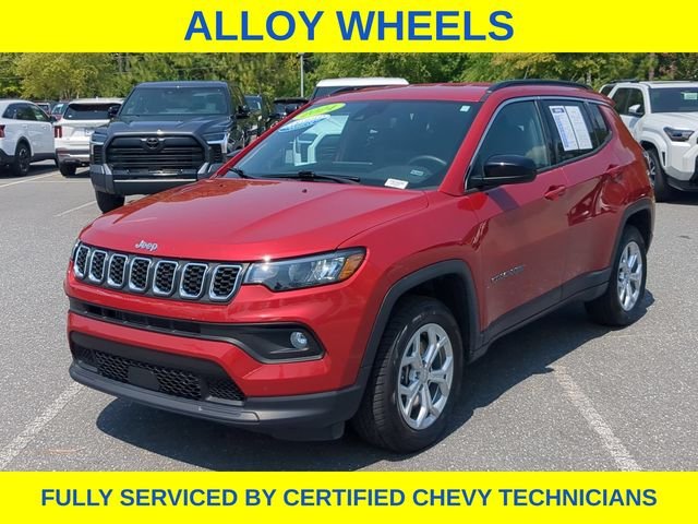 Used 2024 Red Jeep Latitude image 12