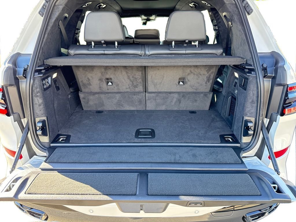 2026 BMW X7 M60i - Photo 13