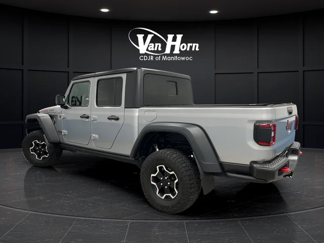 Used 2021 Billet Silver Metallic Clearcoat Jeep Rubicon image 5