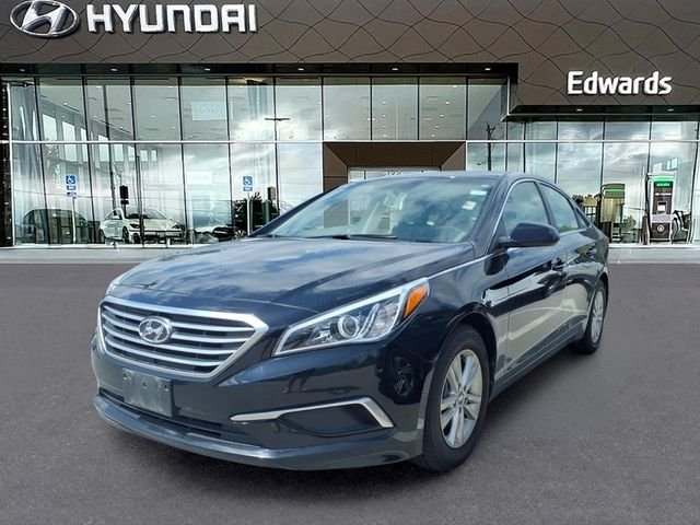 Used 2017 Black Hyundai SE image 1