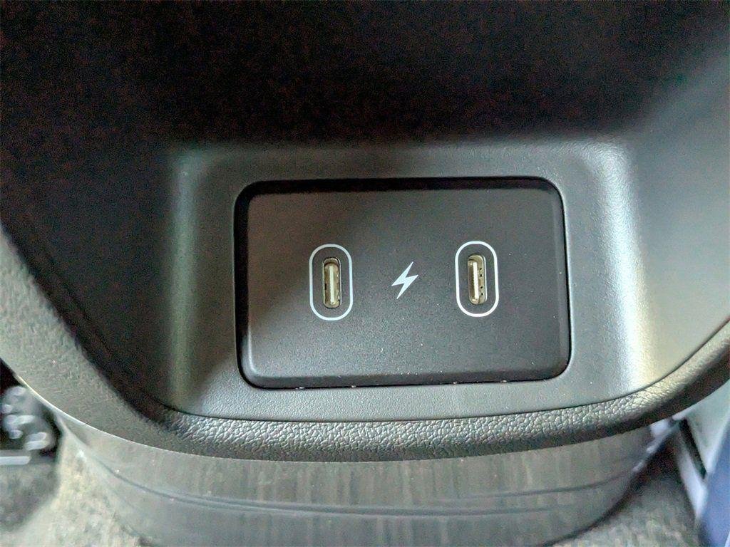 New 2026 White Hyundai SEL Sport image 13