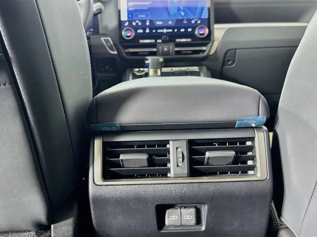 Used 2025 Green Pearl Lexus 550 Overtrail image 33