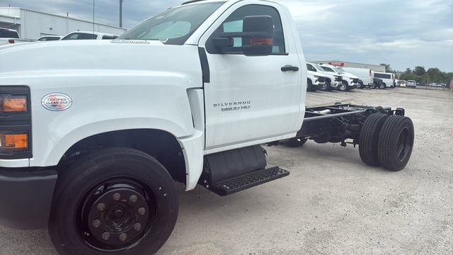 New 2024 Summit White Chevrolet Work Truck image 24