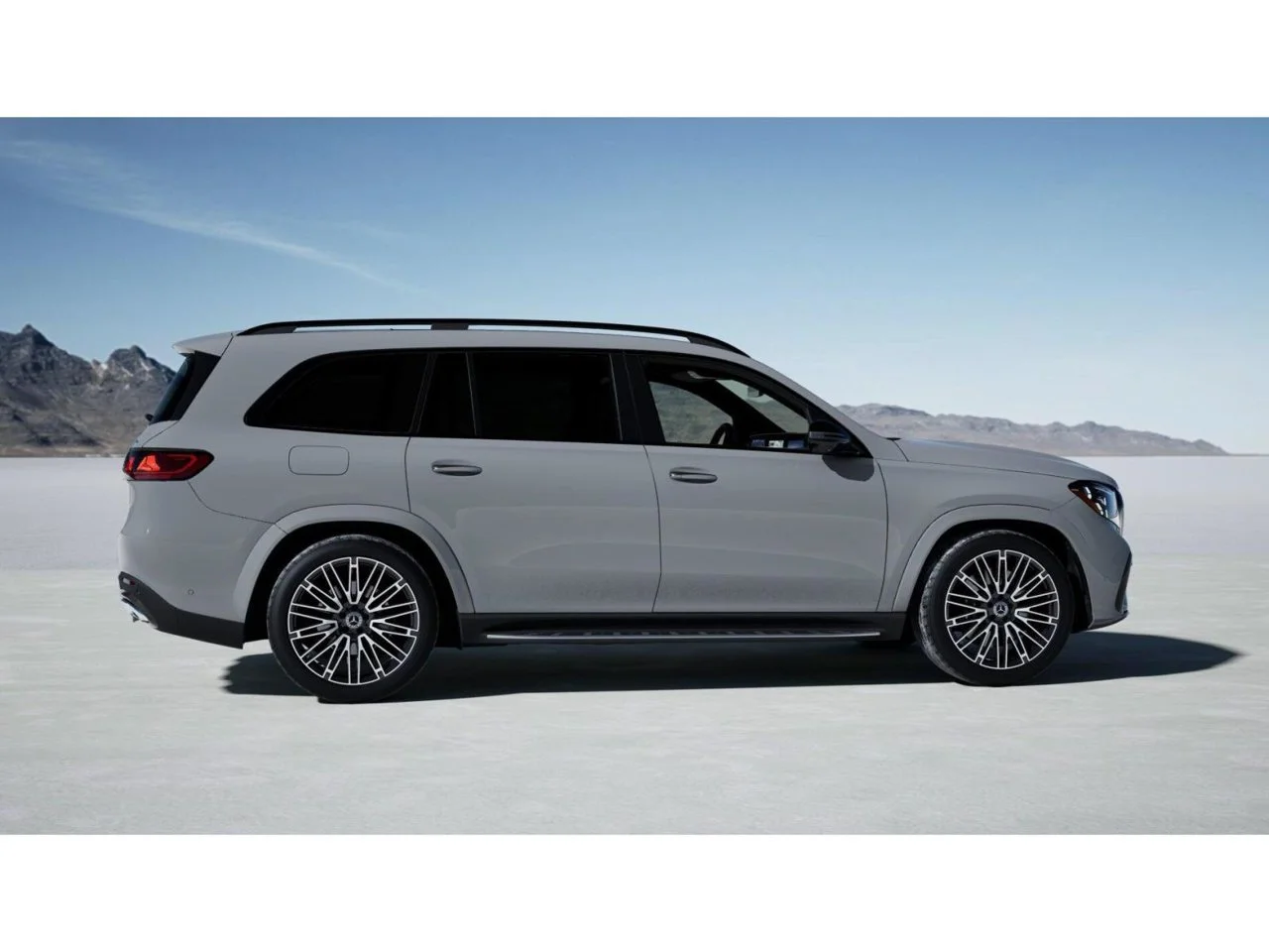 New 2027 MANUFAKTUR Alpine Grey Mercedes-Benz GLS 450 image 17