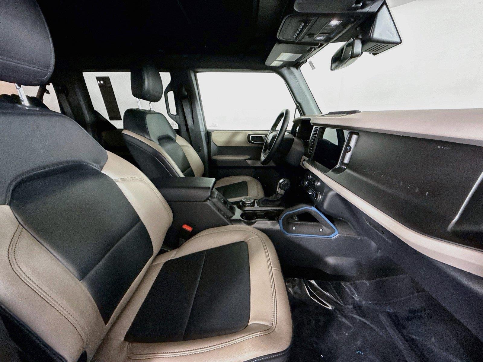 Used 2023 Azure Gray Metallic Tri-Coat Ford Wildtrak image 41