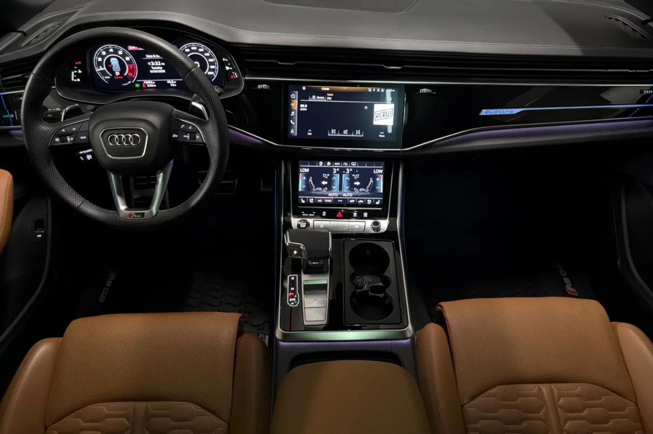 Used 2024 NAVARRA BLUE METALLI Audi  image 12