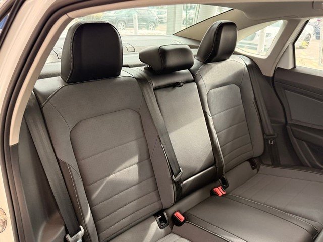 New 2026 Opal White Pearl Volkswagen 1.5T SE image 22