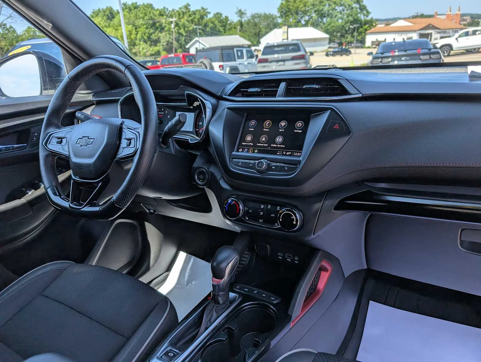 Used 2022 SUMMIT WHITE Chevrolet RS image 43