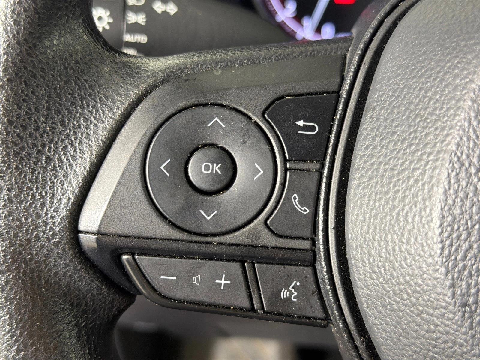 Used 2025 Midnight Black Metallic Toyota XLE image 24