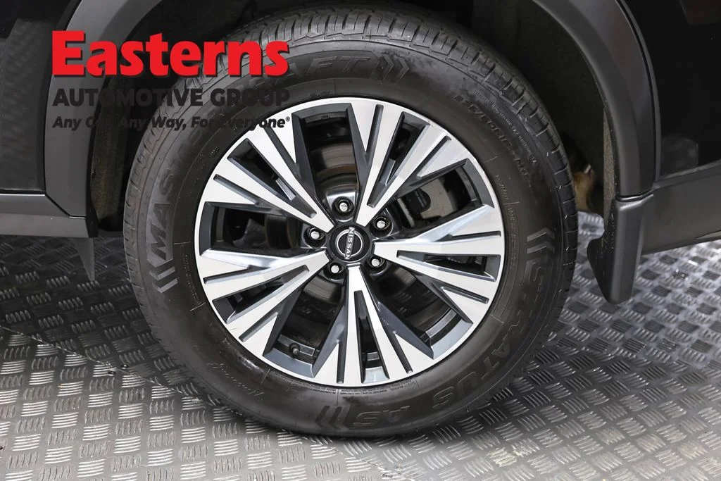 Used 2023 Black Nissan SV image 8