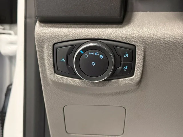 Used 2017 White Ford XL image 12