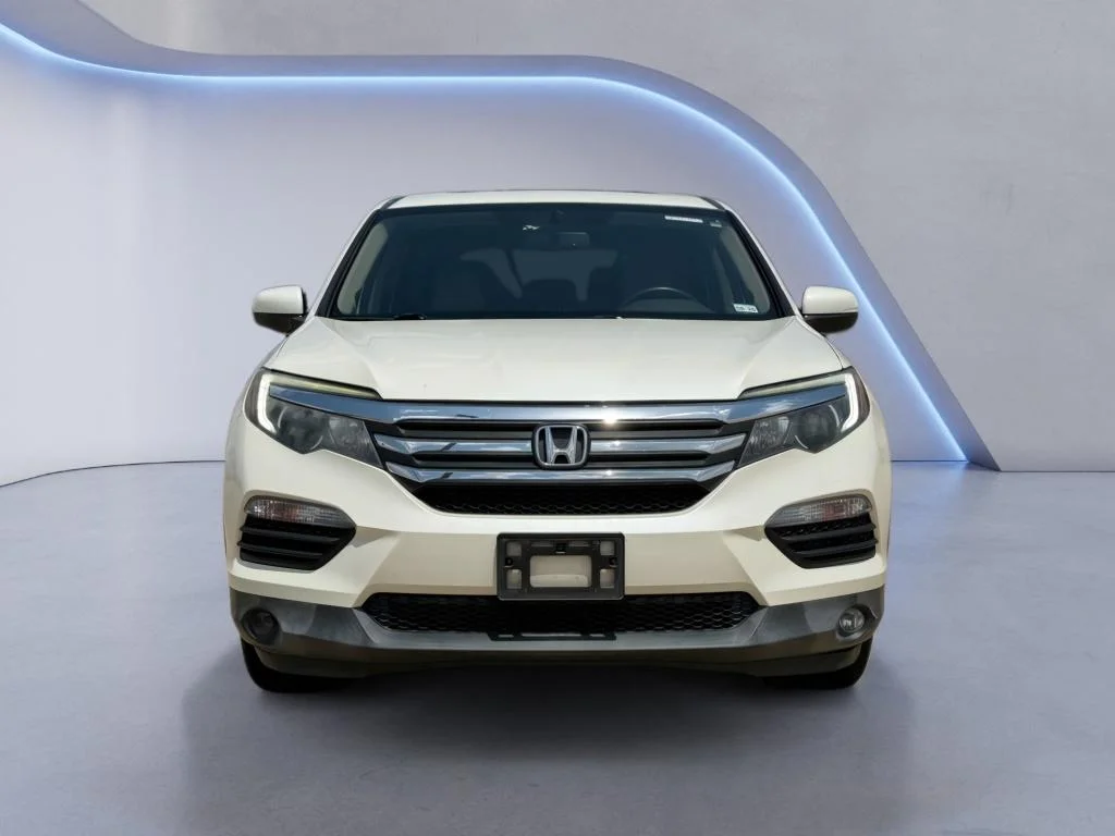 Used 2017 White Diamond Pearl Honda EX-L image 9