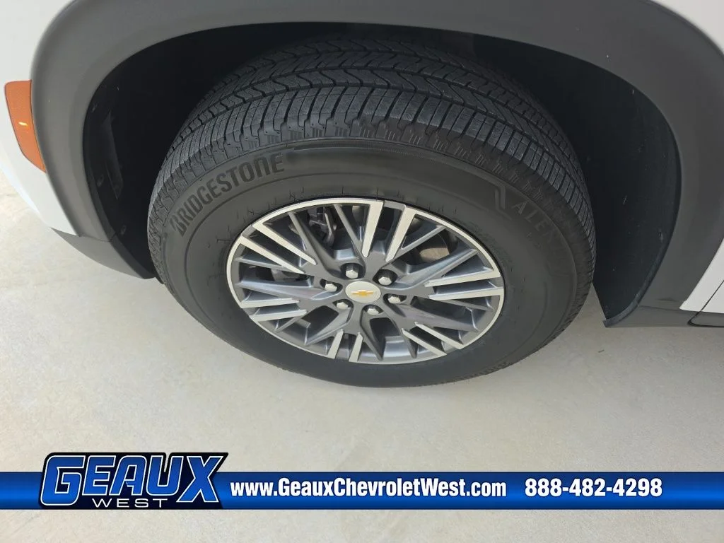 Used 2026 White Chevrolet LT image 15