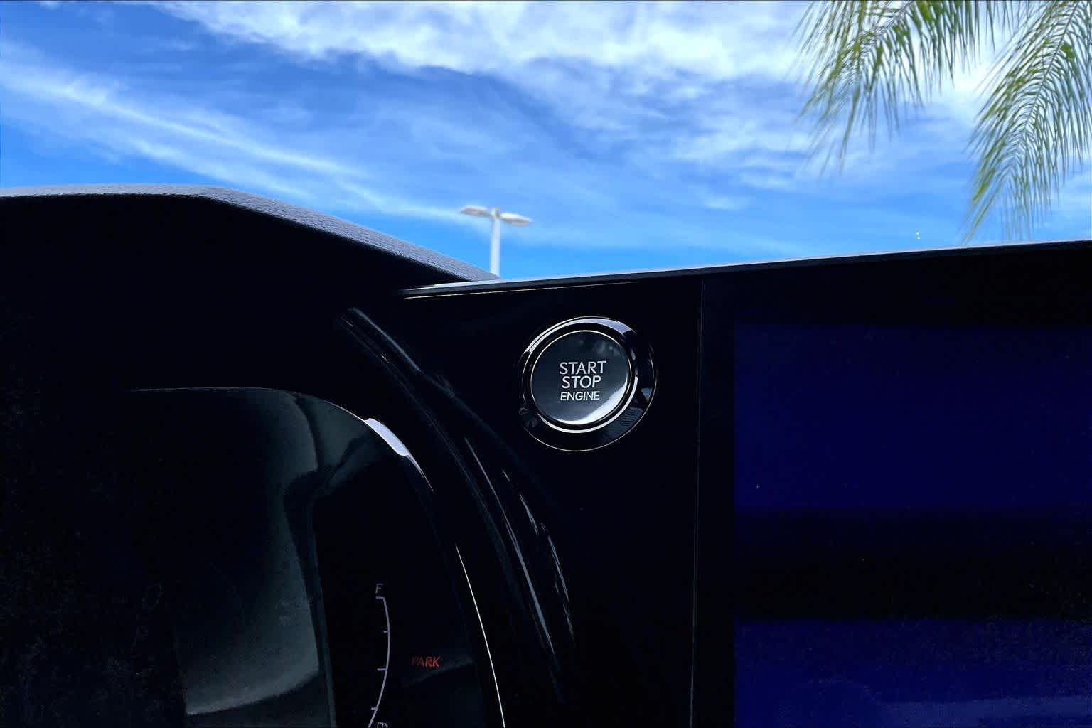 Used 2024 Iridium Lexus Premium Plus image 34
