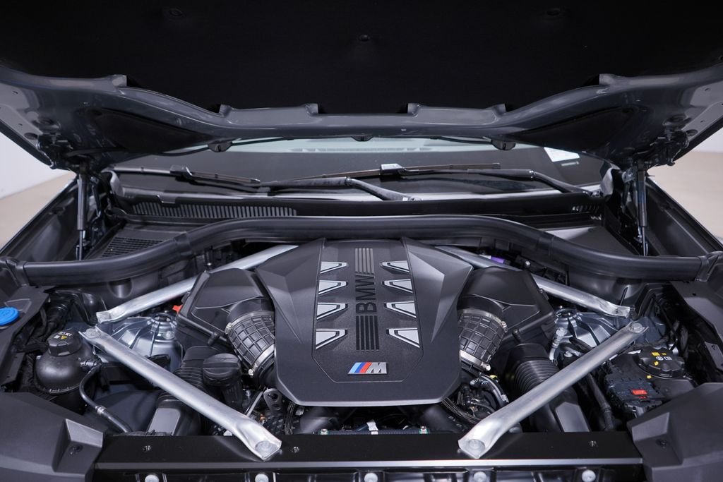 2026 BMW X5 M60i - Photo 14