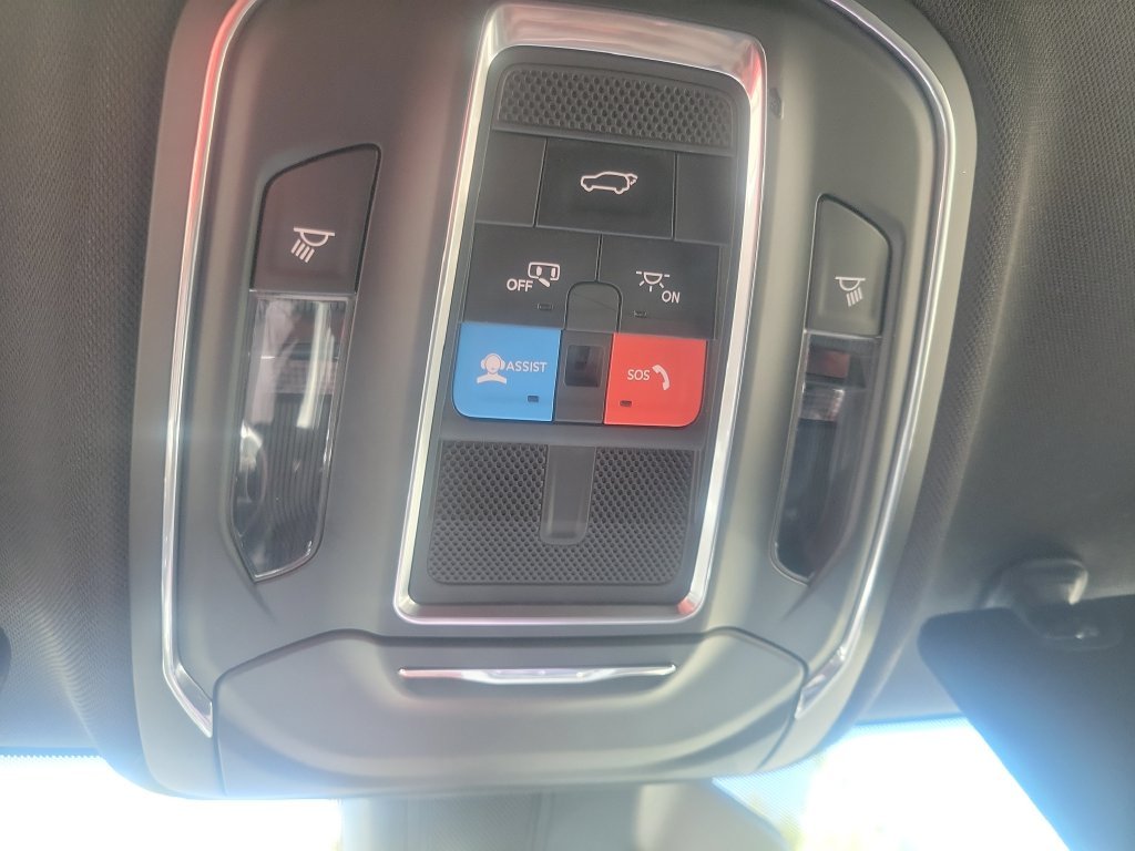 Used 2025 Black Jeep Limited image 29