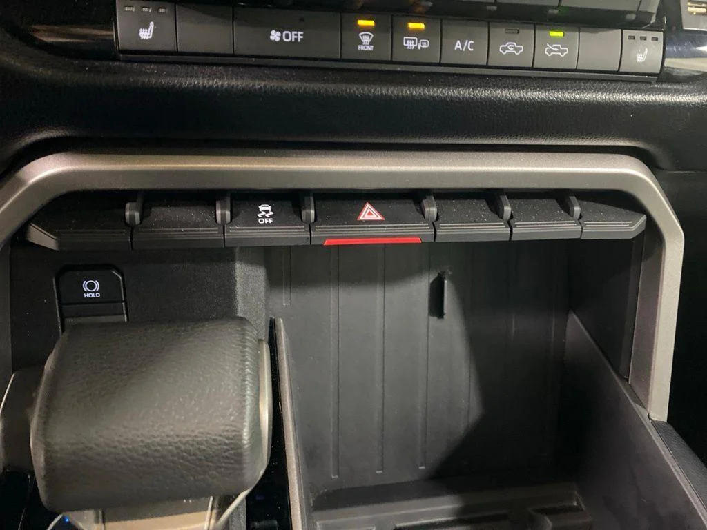 Used 2025 Ice Toyota SR5 image 4