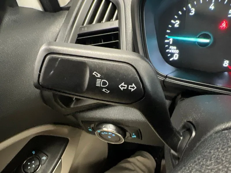 Used 2022 White Ford S image 20