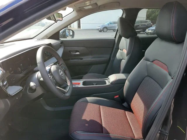 2025 Nissan Kicks SR AWD - Photo 15