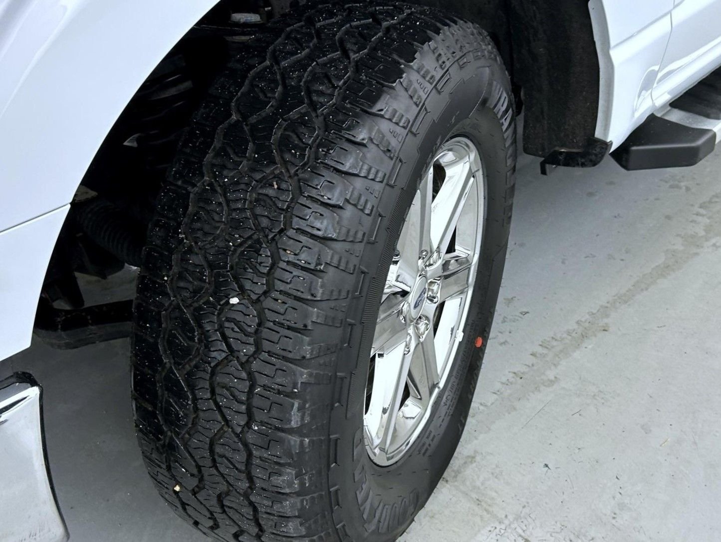 Used 2025 White Ford XLT image 23