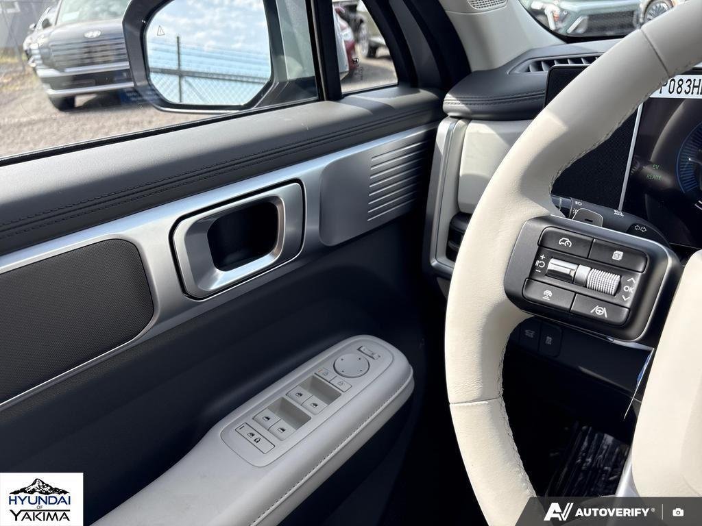 New 2026 Shimmering Silver Hyundai SEL image 17