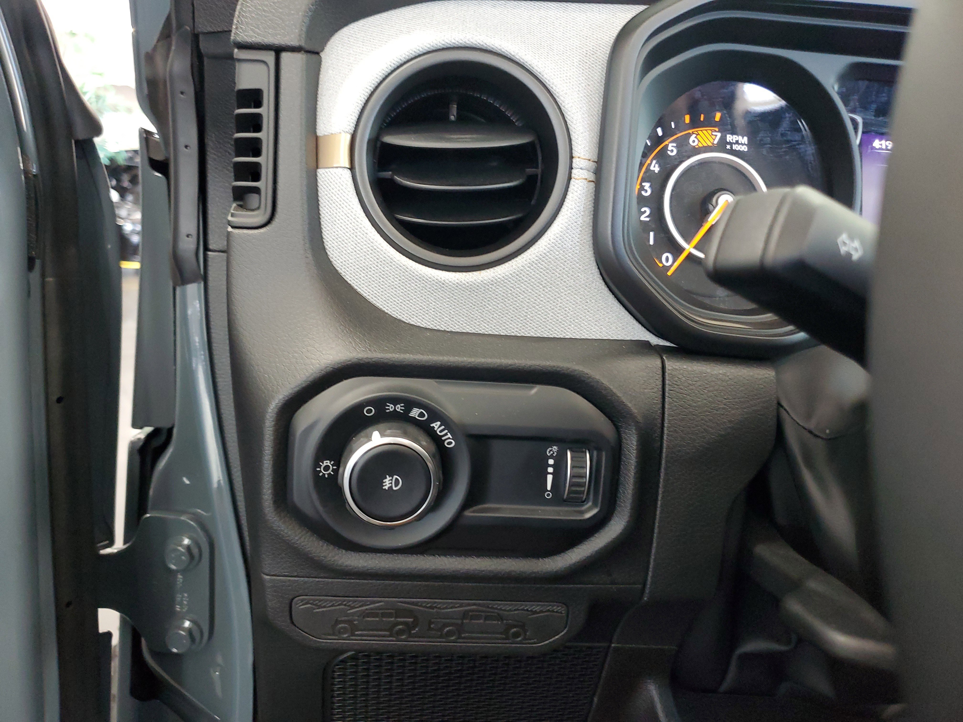 2025 Jeep Wrangler 4-Door Sport S - Photo 25