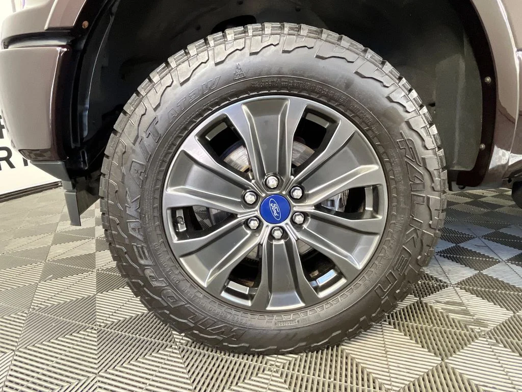 Used 2018 Red Ford XLT image 17