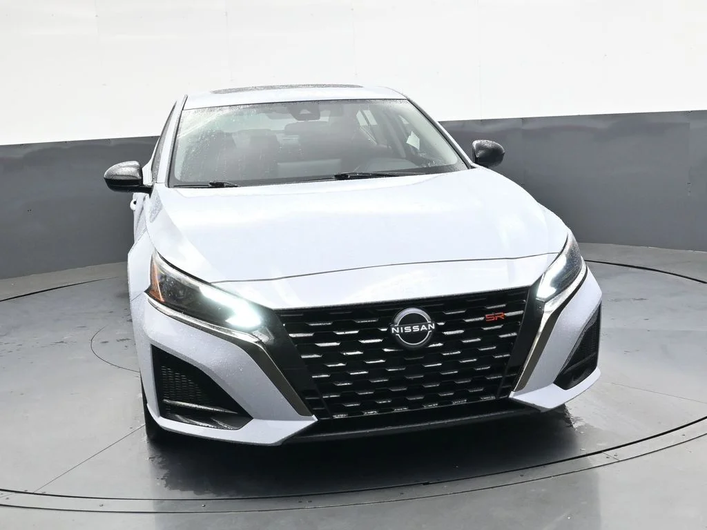 Used 2023 Gray Nissan 2.5 SR image 14